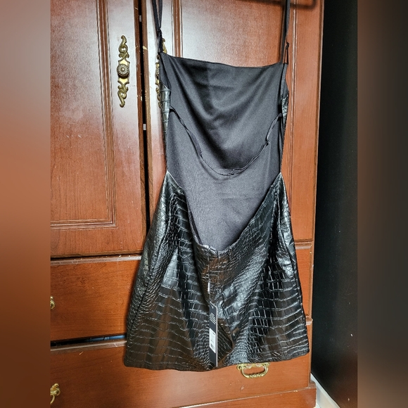 NWT True Icon Faux leather mini dress Fashionnova - Picture 3 of 3